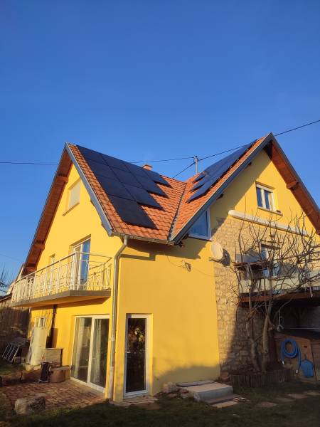 Installation d'une centrale photovoltaïque 9 kW avec onduleur centralisé à Imbsheim près de Bouxwiller – Alsace Kern Elec